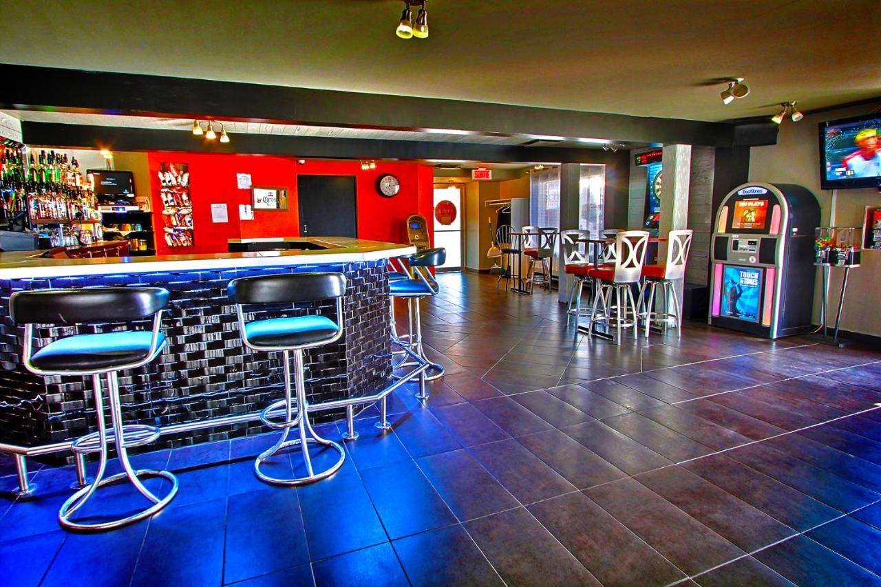 Hotel-Motel La Difference Sainte-Marie Bagian luar foto