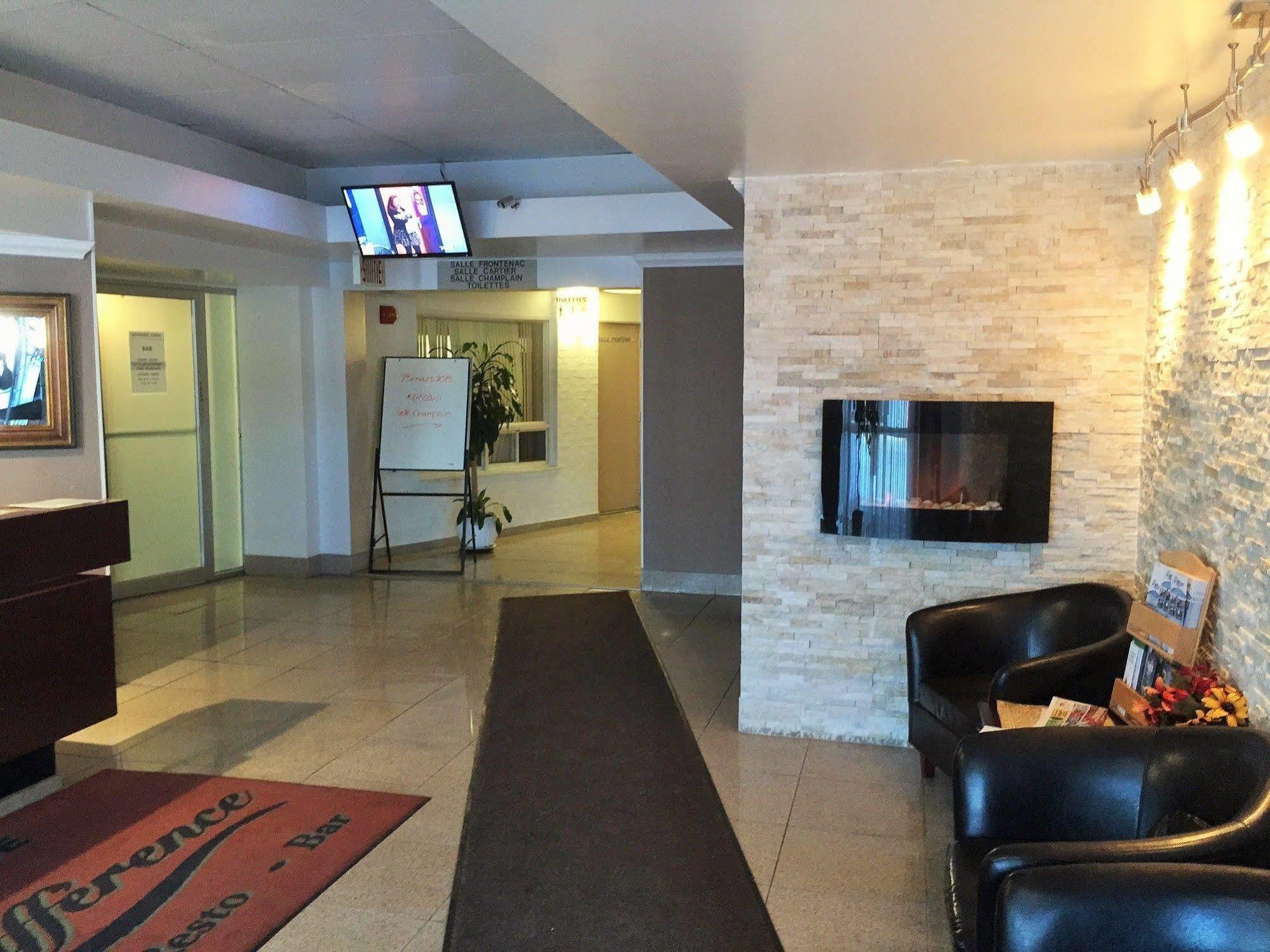 Hotel-Motel La Difference Sainte-Marie Bagian luar foto